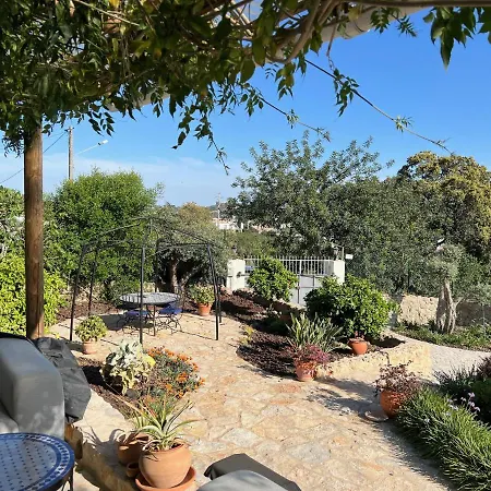 Pequeno Paraiso, 6 Guests, Villa São Brás de Alportel