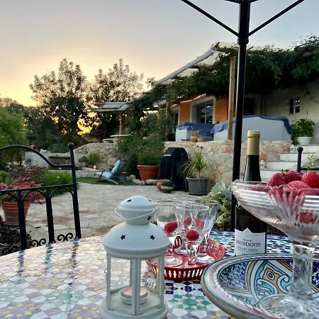 Pequeno Paraiso, 6 Guests,