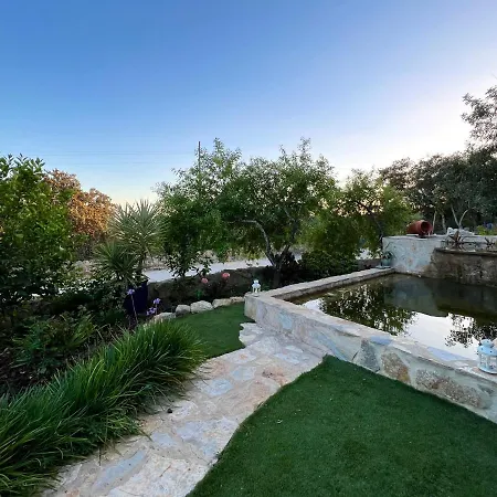 Pequeno Paraiso, 6 Guests, Villa São Brás de Alportel