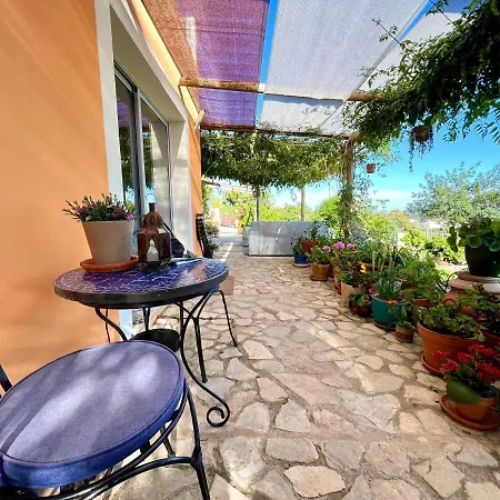 Villa Pequeno Paraiso, 6 Guests, São Brás de Alportel